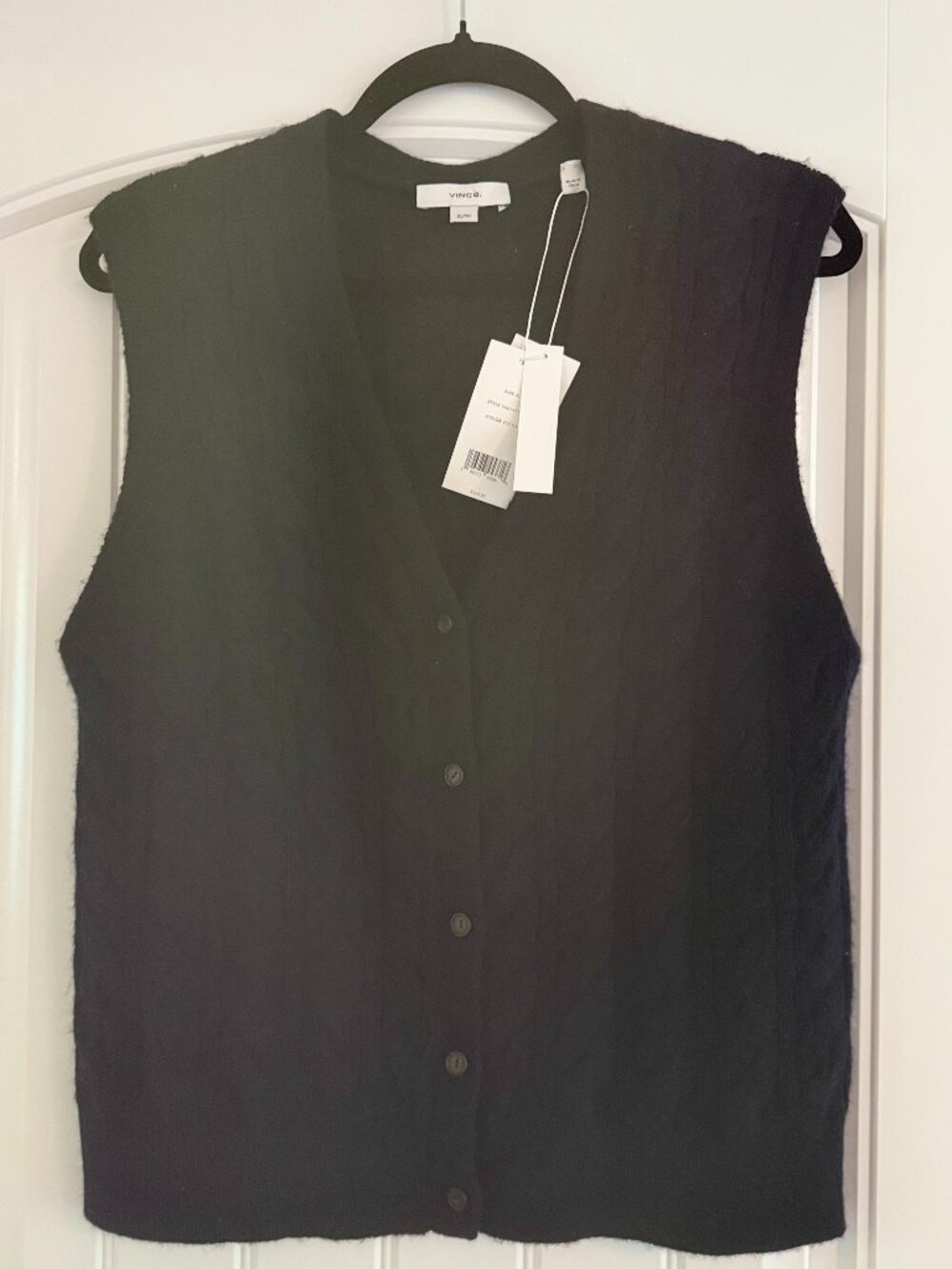 NWT Vince XL navy blue cableknit sweater vest